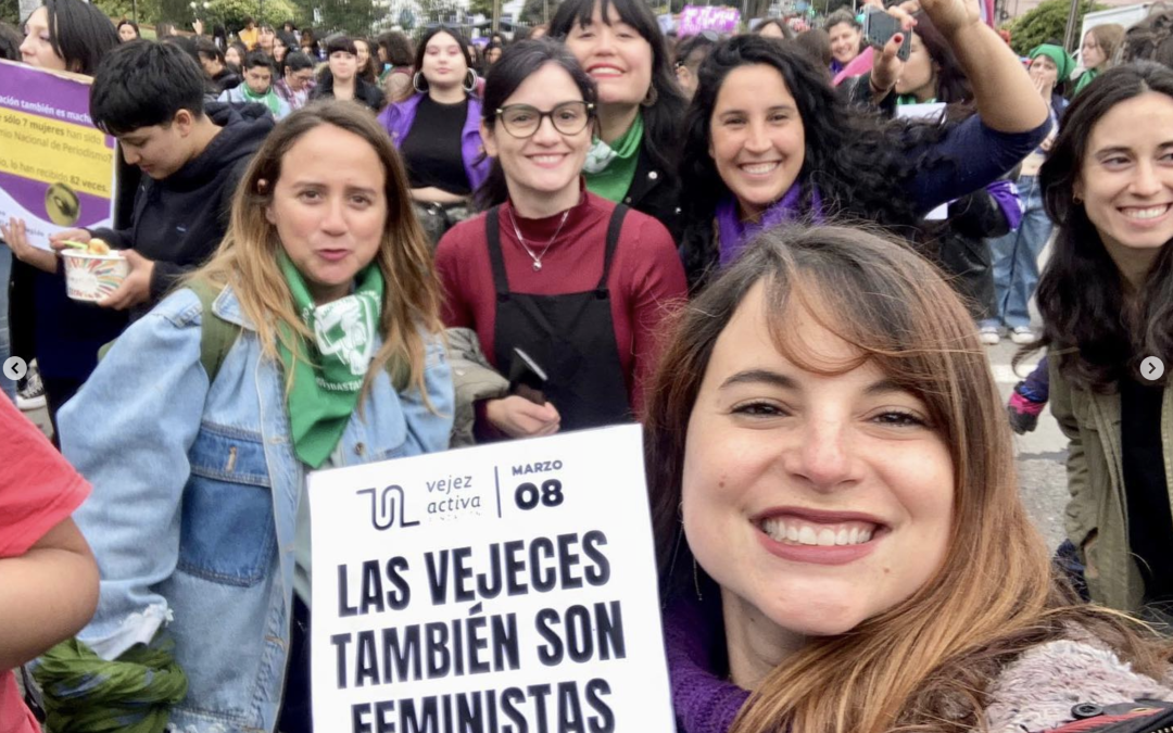 8M Fundación Vejez Activa: conmemoración en las Calles de Valdivia